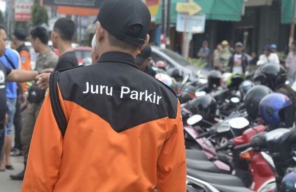 Belajar Makna "Harta hanya Titipan" dari Tukang Parkir